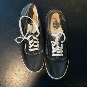 Black low profile Vans, 8.5W/7M